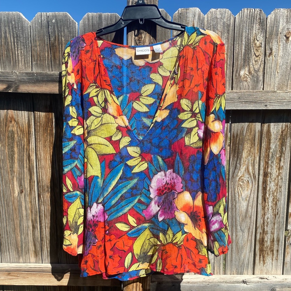 Cute Chico v-neck top
